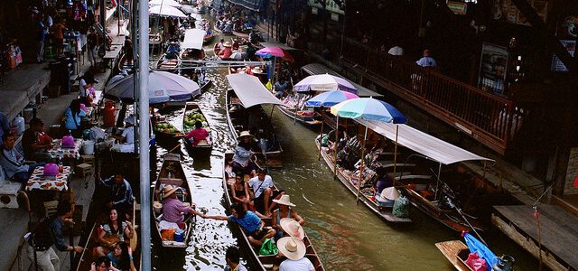 2010 Bangkok D3 – 水上市場、大皇宮、人妖秀 2010 Bangkok D3 – 水上市場、大皇宮、人妖秀