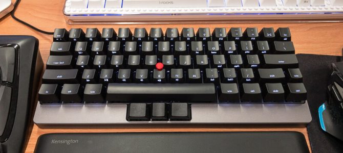 TEX Yoda 2 = HHKB + 小紅點 + 機械軸 + 方向鍵 TEX Yoda 2 = HHKB + 小紅點 + 機械軸 + 方向鍵